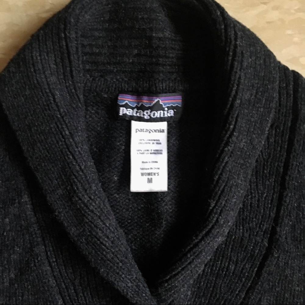 Patagonia lambswool sweater M shawl neck cozy!